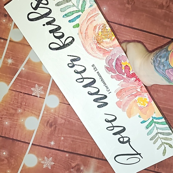 18x6 Love Never Fails Canvas Wall Art NWOT Seven Trees Design 1 Corinthians 13:8 - Picture 11 of 11